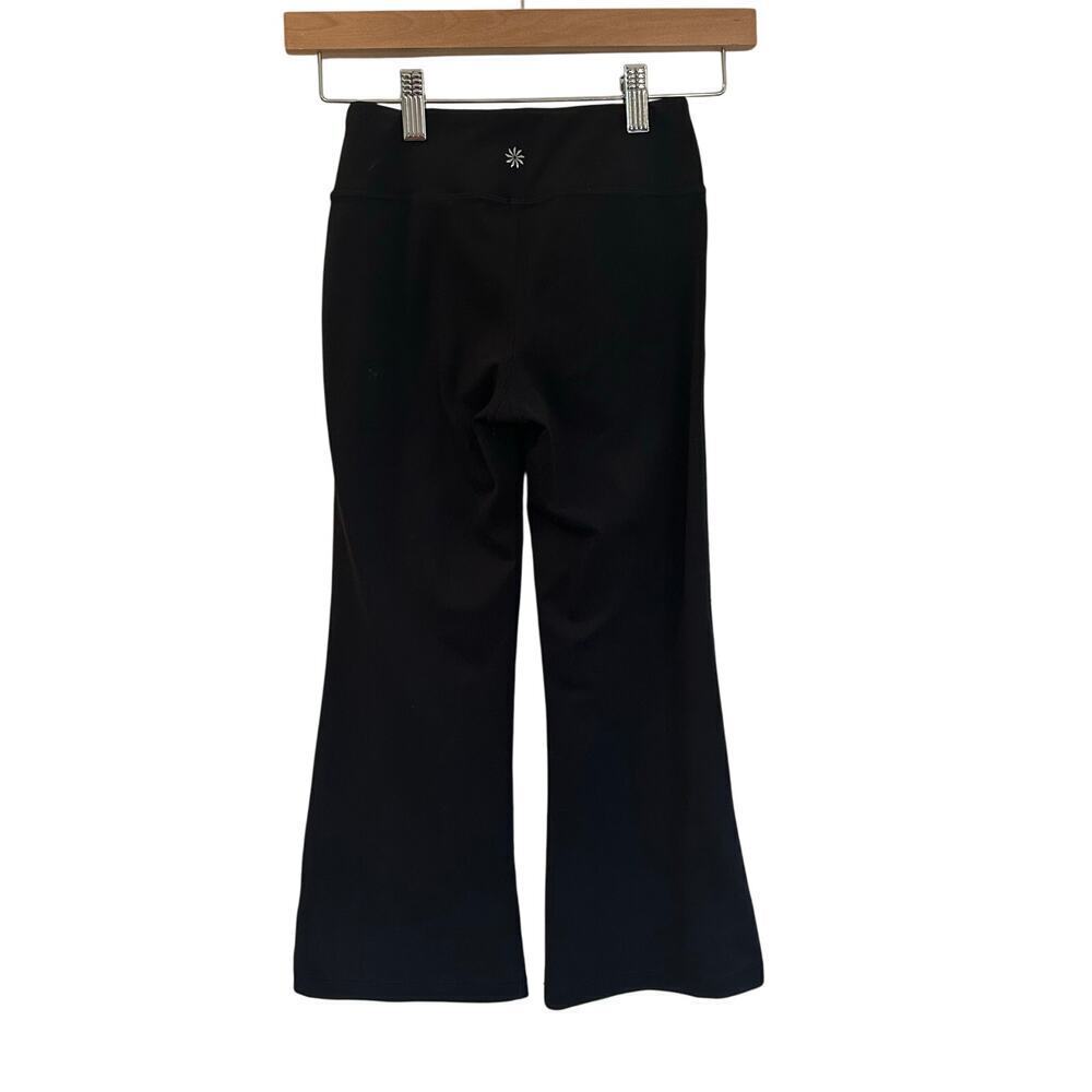 Athleta Girl Chit Chat Kick Flare Capri Pants sz M (8-10) Black Activewear
